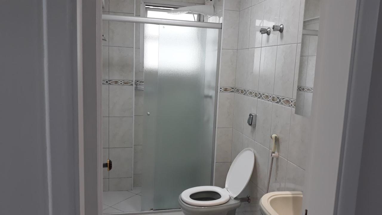 Otimo Apto Em Pitangueiras A Uma Quadra Da Praia C/ 2 Vagas E Ar Condicionado. Guaruja Exterior photo